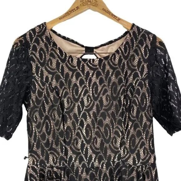IZ BYER BLACK LACE OVERLAY CREAM POP FIT & FLARE OPEN BACK DRESS SIZE LARGE-EUC - Picture 5 of 7